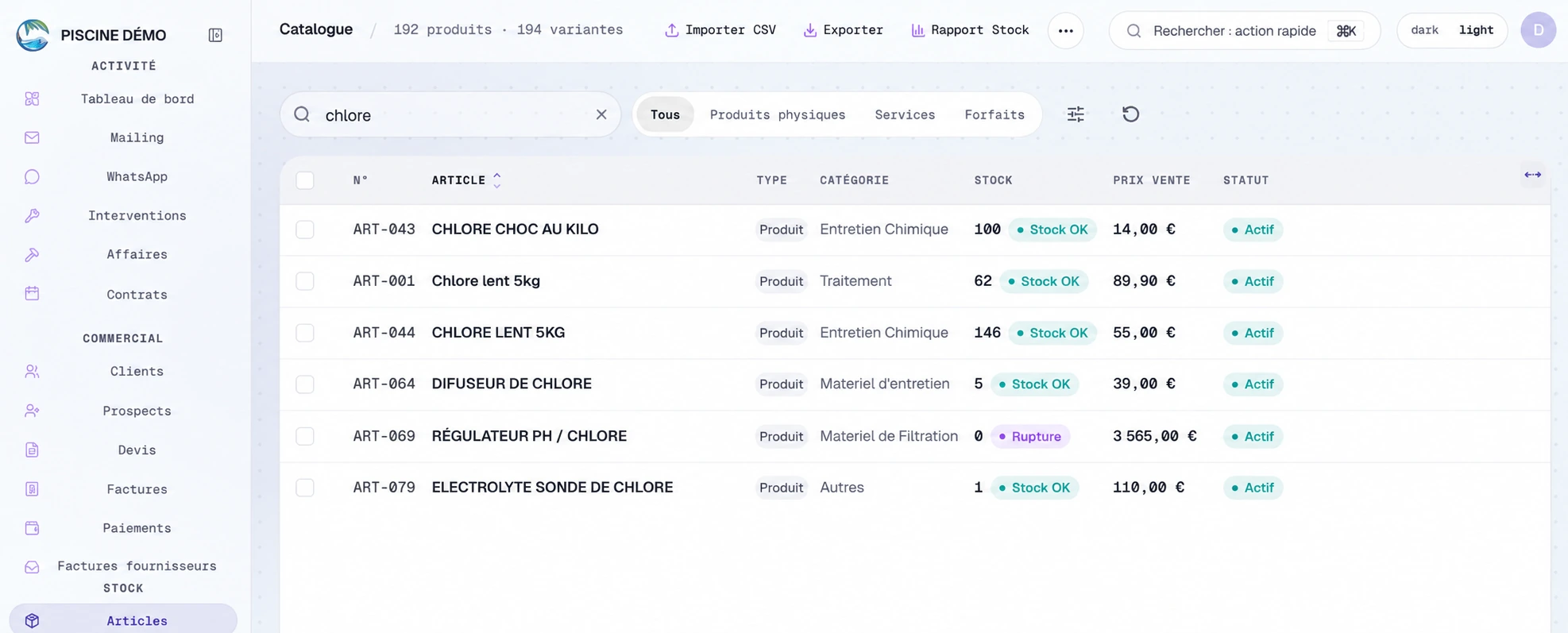 Catalogue de produits piscine avec catégories, stocks disponibles, rupture et prix de vente