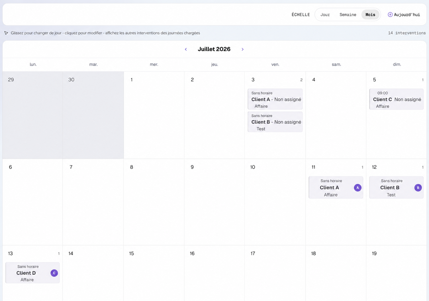Planning mensuel avec interventions anonymisées et sélecteur jour, semaine ou mois.